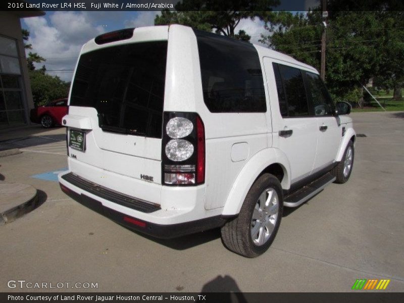 Fuji White / Almond/Arabica 2016 Land Rover LR4 HSE