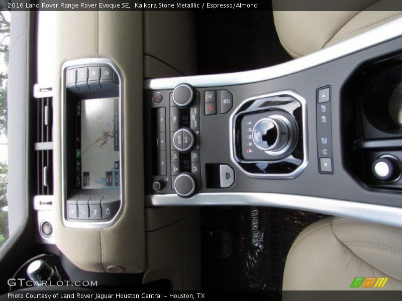 Kaikora Stone Metalllic / Espresso/Almond 2016 Land Rover Range Rover Evoque SE