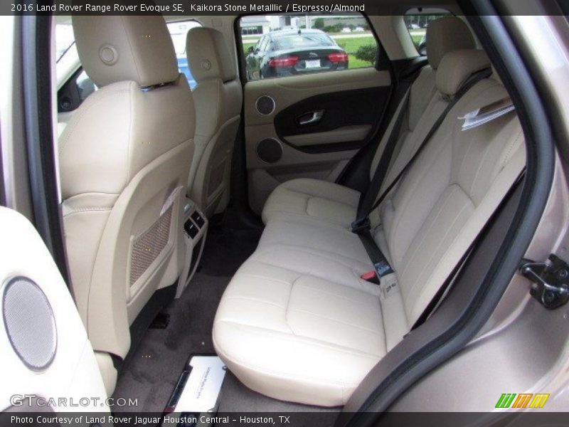 Kaikora Stone Metalllic / Espresso/Almond 2016 Land Rover Range Rover Evoque SE