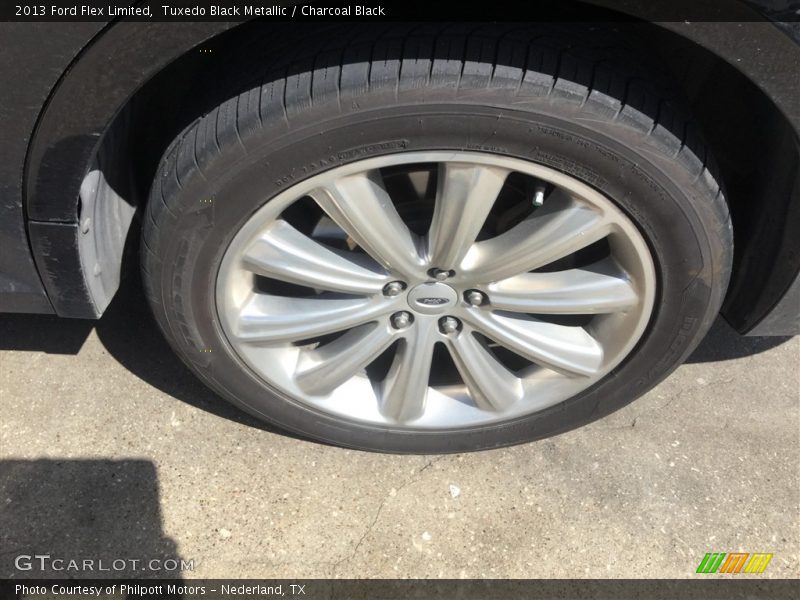 Tuxedo Black Metallic / Charcoal Black 2013 Ford Flex Limited