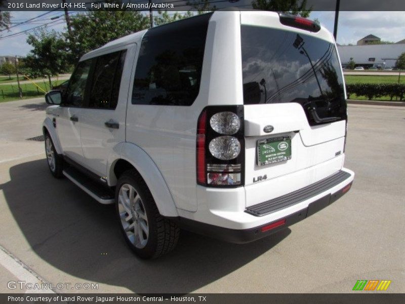 Fuji White / Almond/Arabica 2016 Land Rover LR4 HSE