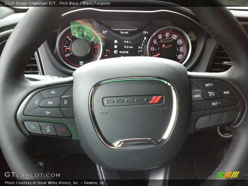 Pitch Black / Black/Tungsten 2016 Dodge Challenger R/T