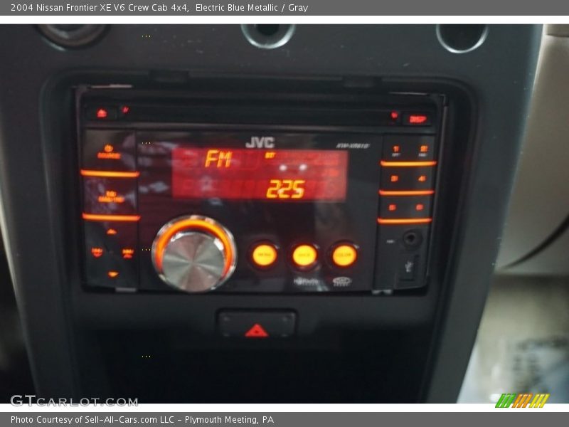 Electric Blue Metallic / Gray 2004 Nissan Frontier XE V6 Crew Cab 4x4