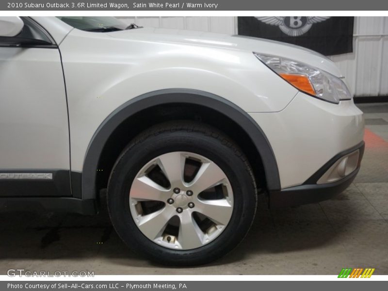 Satin White Pearl / Warm Ivory 2010 Subaru Outback 3.6R Limited Wagon