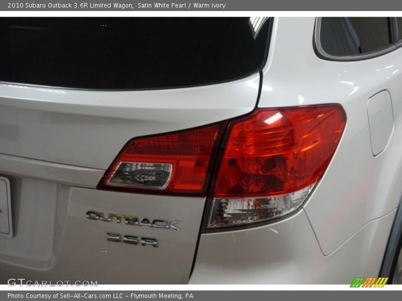 Satin White Pearl / Warm Ivory 2010 Subaru Outback 3.6R Limited Wagon