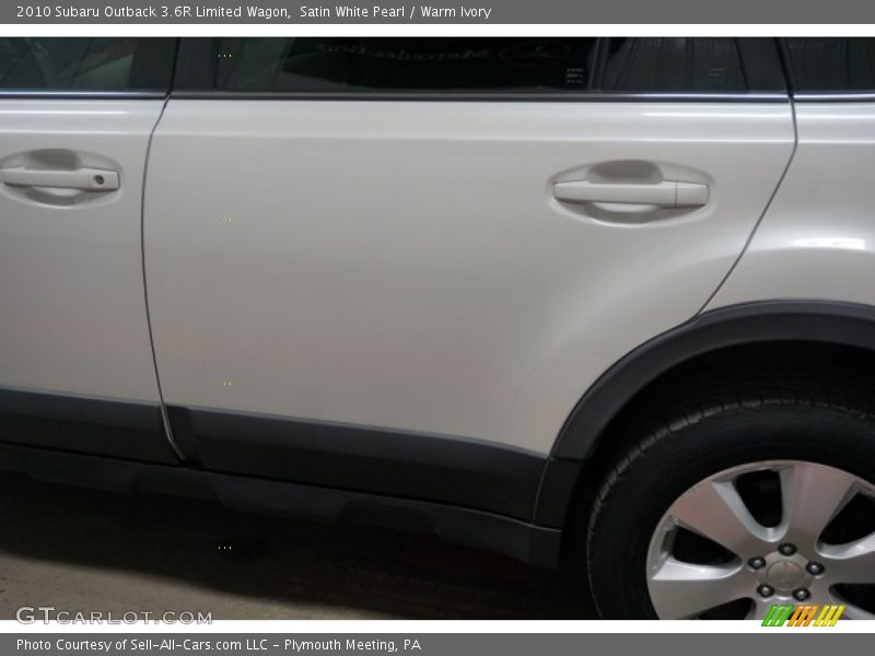 Satin White Pearl / Warm Ivory 2010 Subaru Outback 3.6R Limited Wagon
