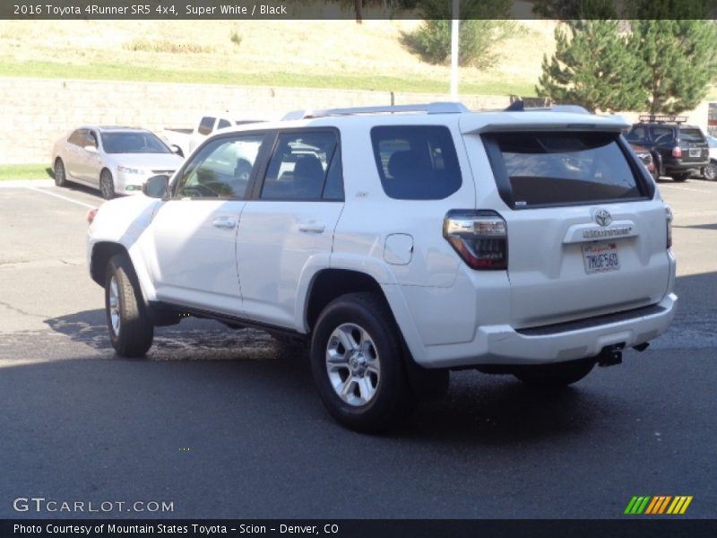 Super White / Black 2016 Toyota 4Runner SR5 4x4