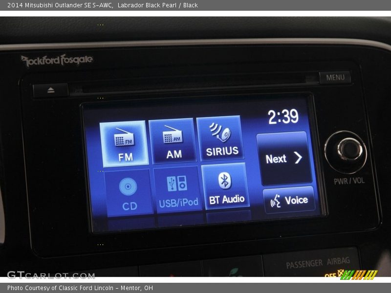 Labrador Black Pearl / Black 2014 Mitsubishi Outlander SE S-AWC