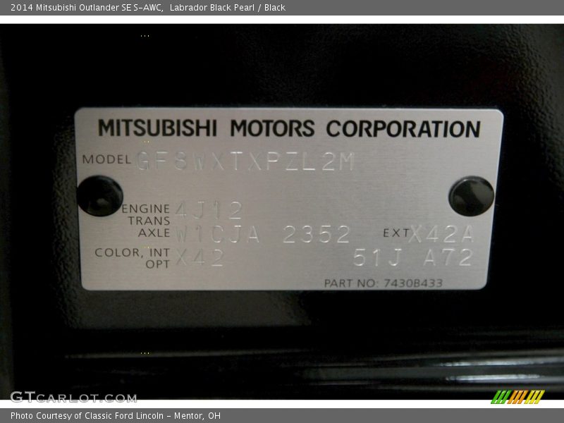 Labrador Black Pearl / Black 2014 Mitsubishi Outlander SE S-AWC