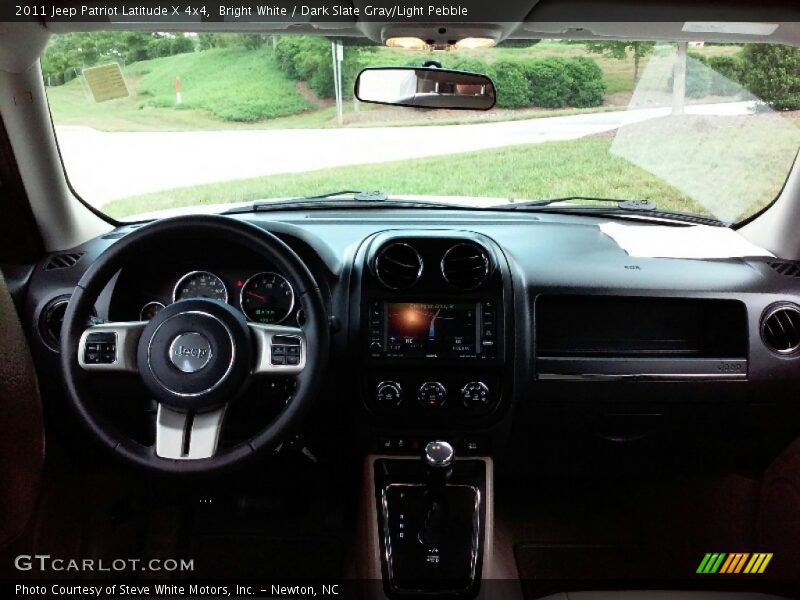 Bright White / Dark Slate Gray/Light Pebble 2011 Jeep Patriot Latitude X 4x4