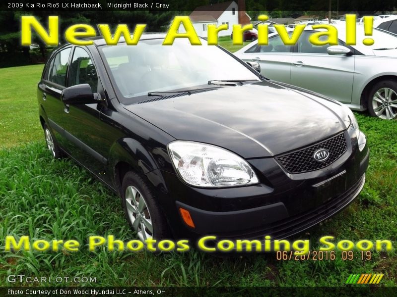 Midnight Black / Gray 2009 Kia Rio Rio5 LX Hatchback