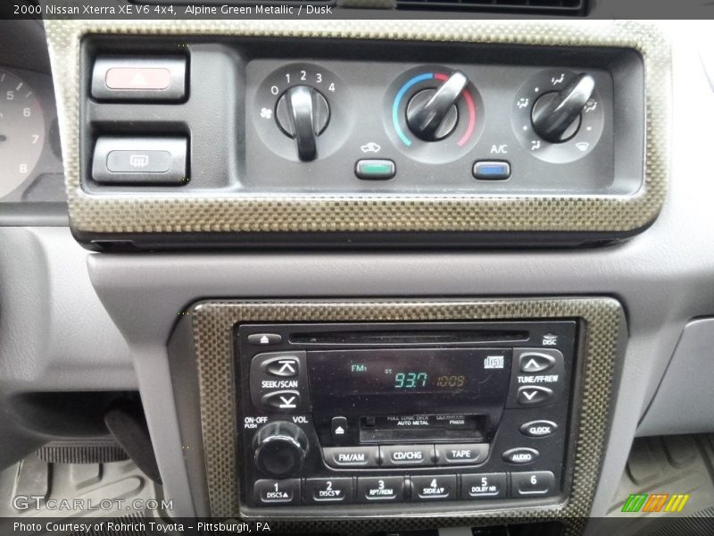 Alpine Green Metallic / Dusk 2000 Nissan Xterra XE V6 4x4