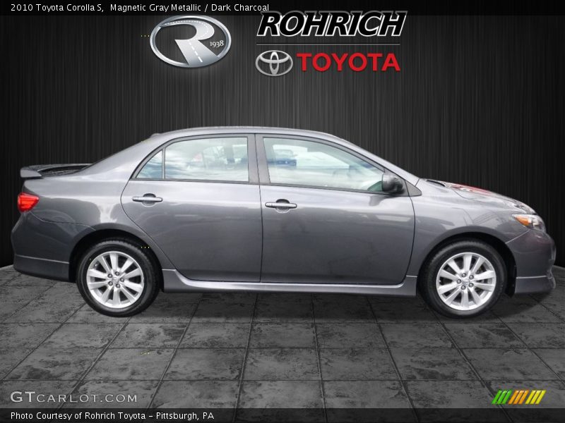 Magnetic Gray Metallic / Dark Charcoal 2010 Toyota Corolla S