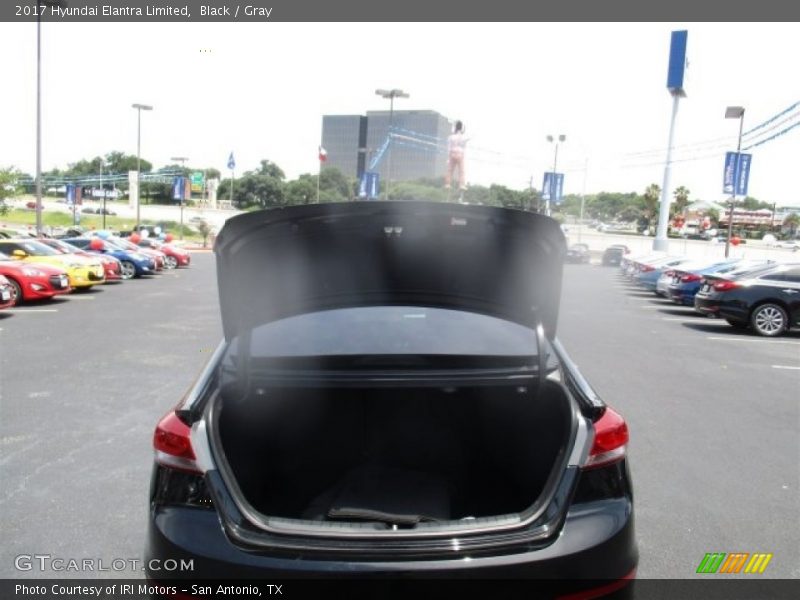 Black / Gray 2017 Hyundai Elantra Limited