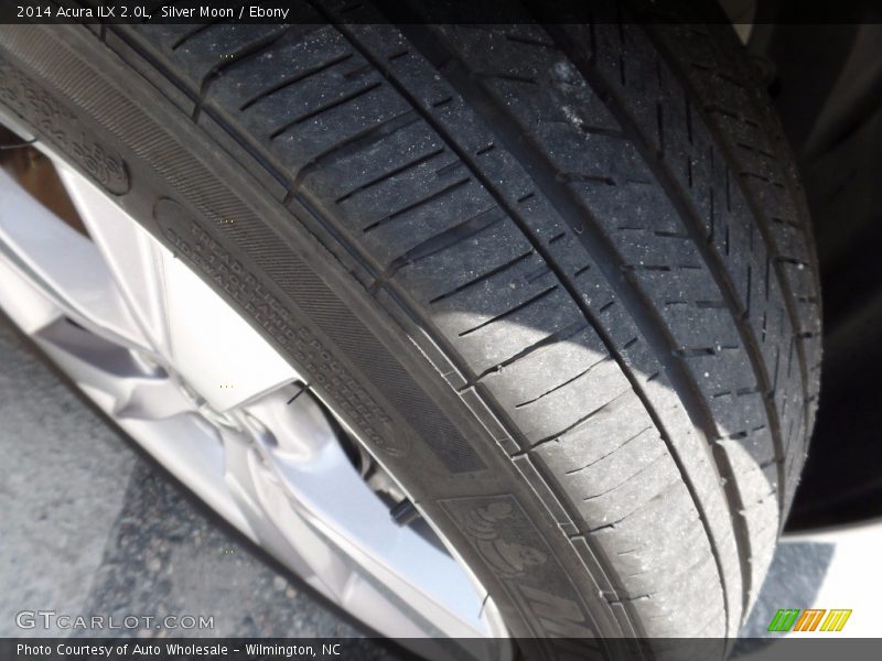 Silver Moon / Ebony 2014 Acura ILX 2.0L