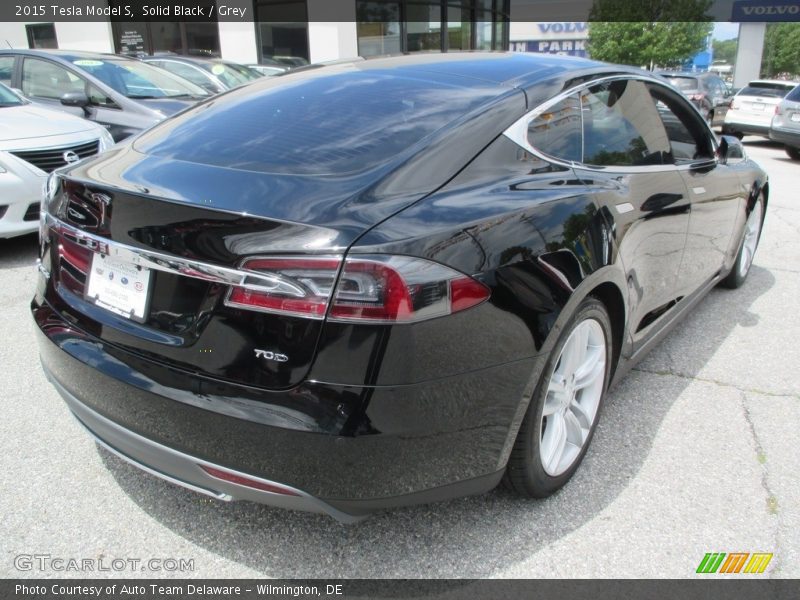 Solid Black / Grey 2015 Tesla Model S