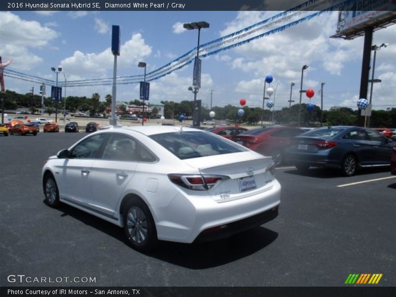 Diamond White Pearl / Gray 2016 Hyundai Sonata Hybrid SE