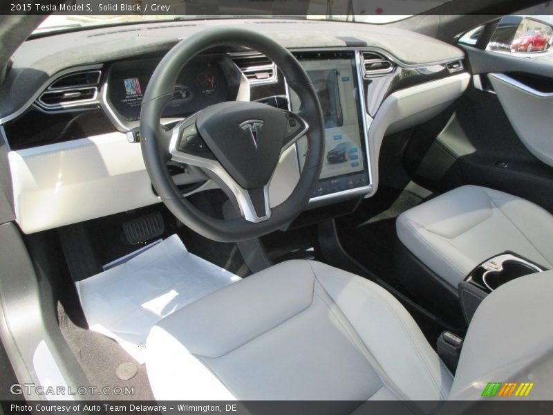 Solid Black / Grey 2015 Tesla Model S