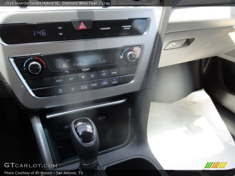 Diamond White Pearl / Gray 2016 Hyundai Sonata Hybrid SE