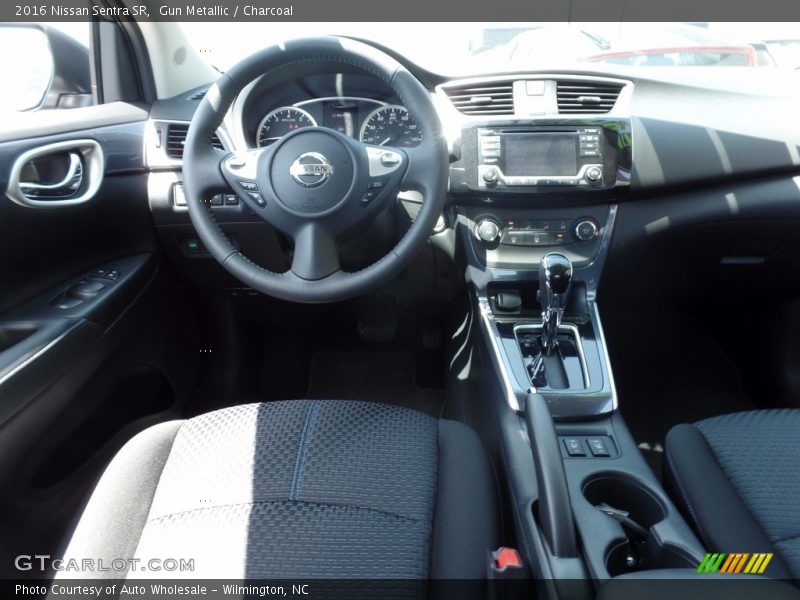 Gun Metallic / Charcoal 2016 Nissan Sentra SR