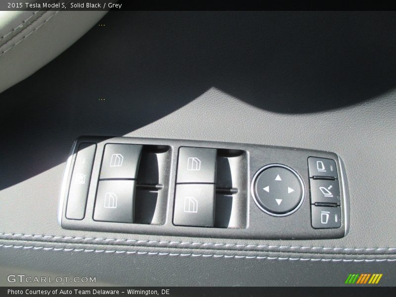 Solid Black / Grey 2015 Tesla Model S