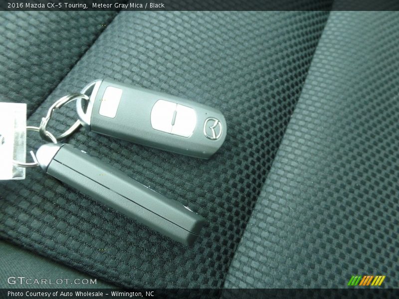 Meteor Gray Mica / Black 2016 Mazda CX-5 Touring