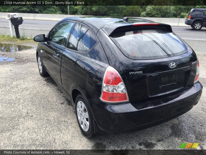 Ebony Black / Black 2009 Hyundai Accent GS 3 Door