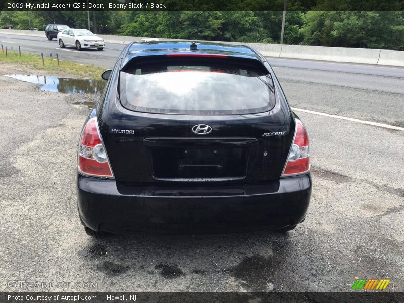 Ebony Black / Black 2009 Hyundai Accent GS 3 Door