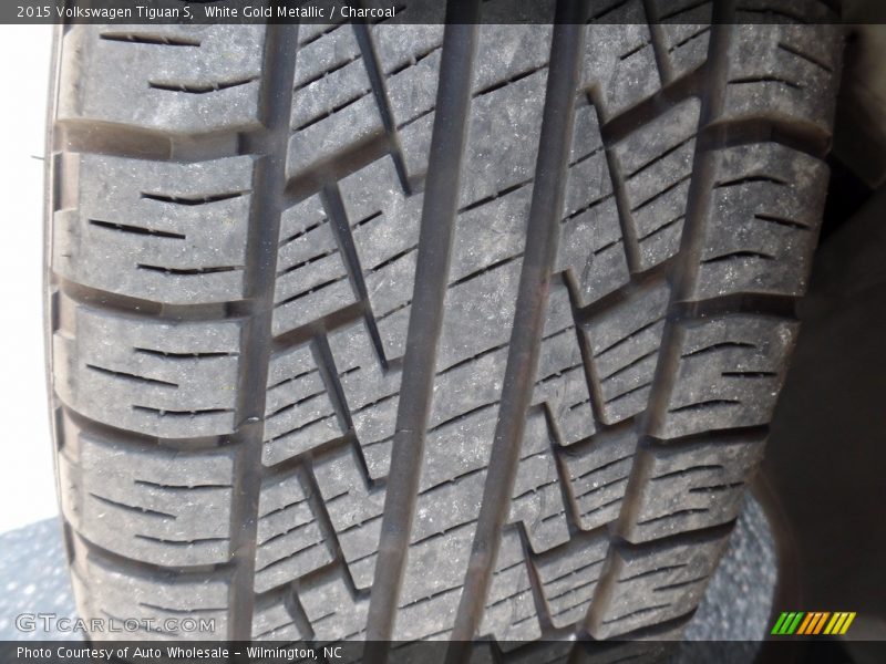 White Gold Metallic / Charcoal 2015 Volkswagen Tiguan S