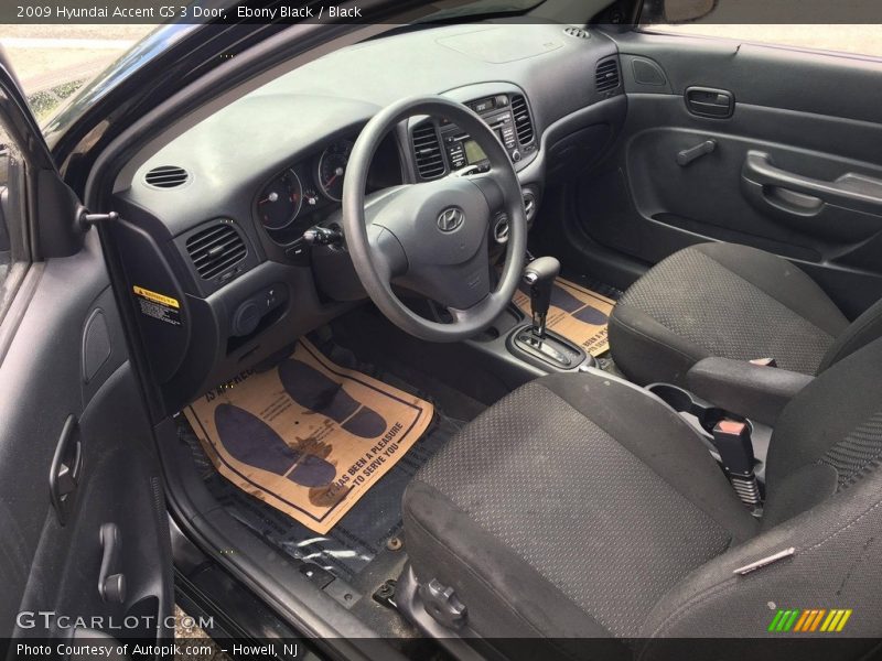 Ebony Black / Black 2009 Hyundai Accent GS 3 Door