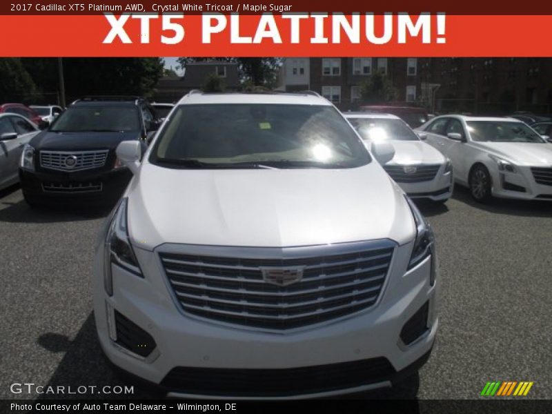 Crystal White Tricoat / Maple Sugar 2017 Cadillac XT5 Platinum AWD