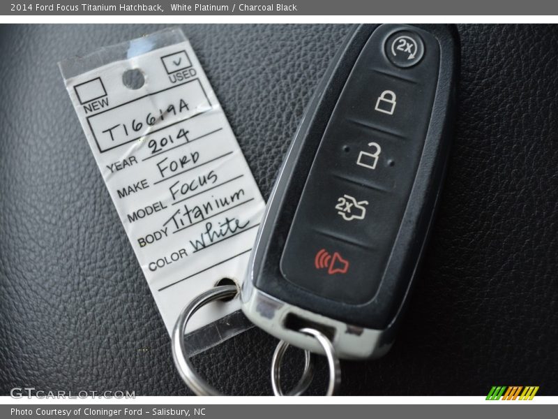 White Platinum / Charcoal Black 2014 Ford Focus Titanium Hatchback