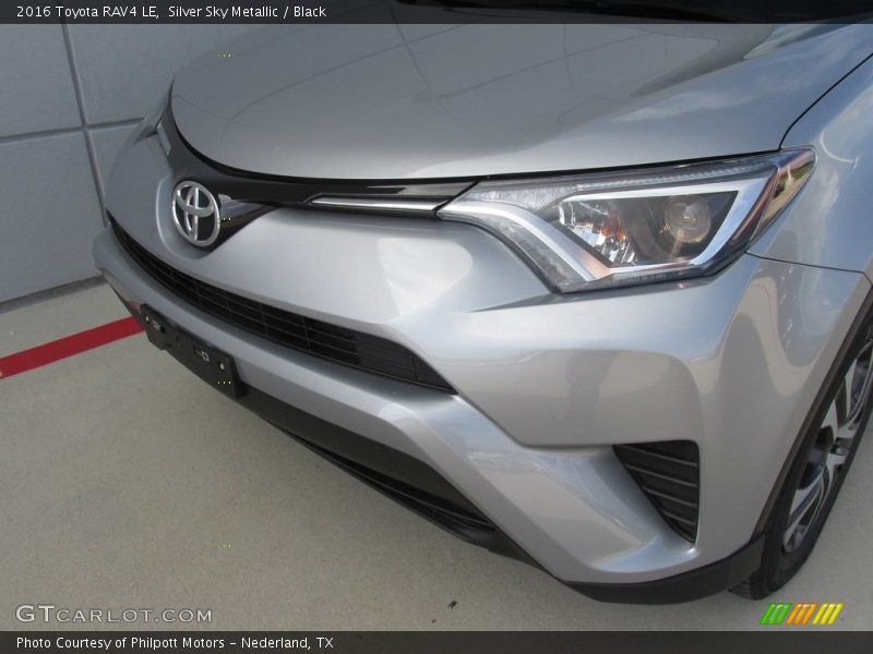 Silver Sky Metallic / Black 2016 Toyota RAV4 LE