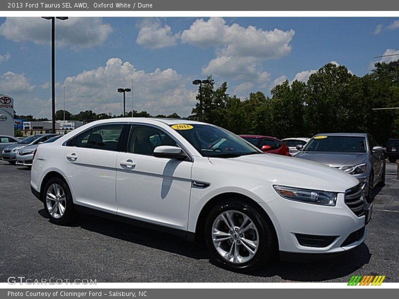 Oxford White / Dune 2013 Ford Taurus SEL AWD