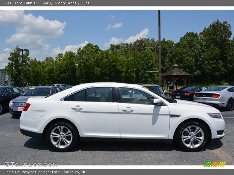 Oxford White / Dune 2013 Ford Taurus SEL AWD