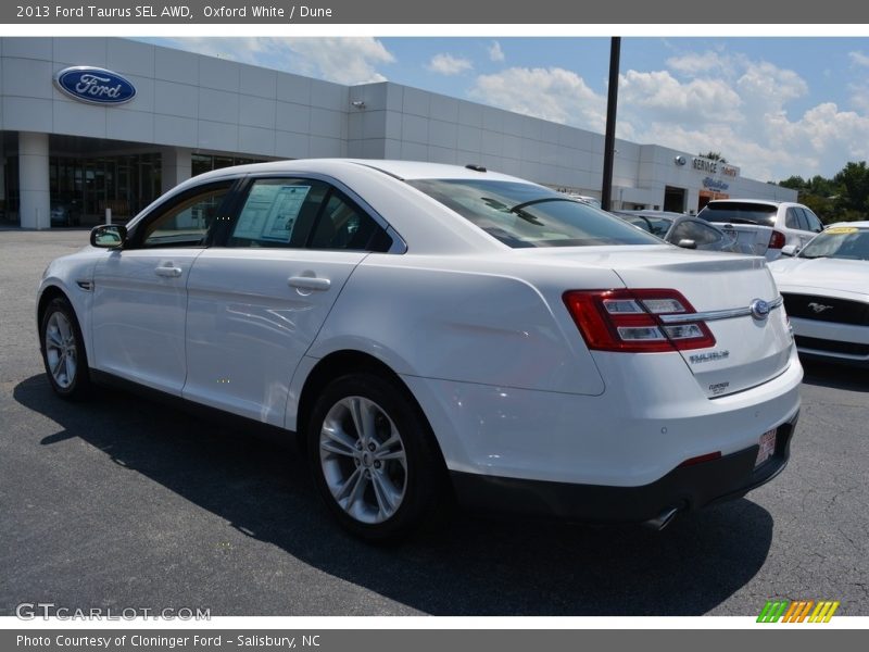 Oxford White / Dune 2013 Ford Taurus SEL AWD