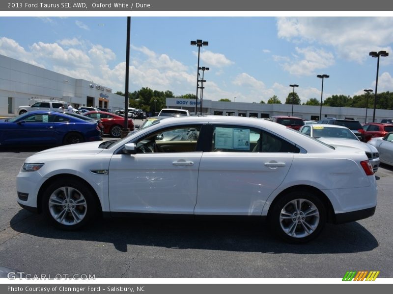 Oxford White / Dune 2013 Ford Taurus SEL AWD