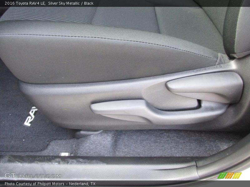 Silver Sky Metallic / Black 2016 Toyota RAV4 LE