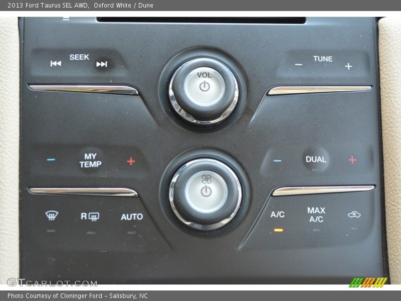 Oxford White / Dune 2013 Ford Taurus SEL AWD