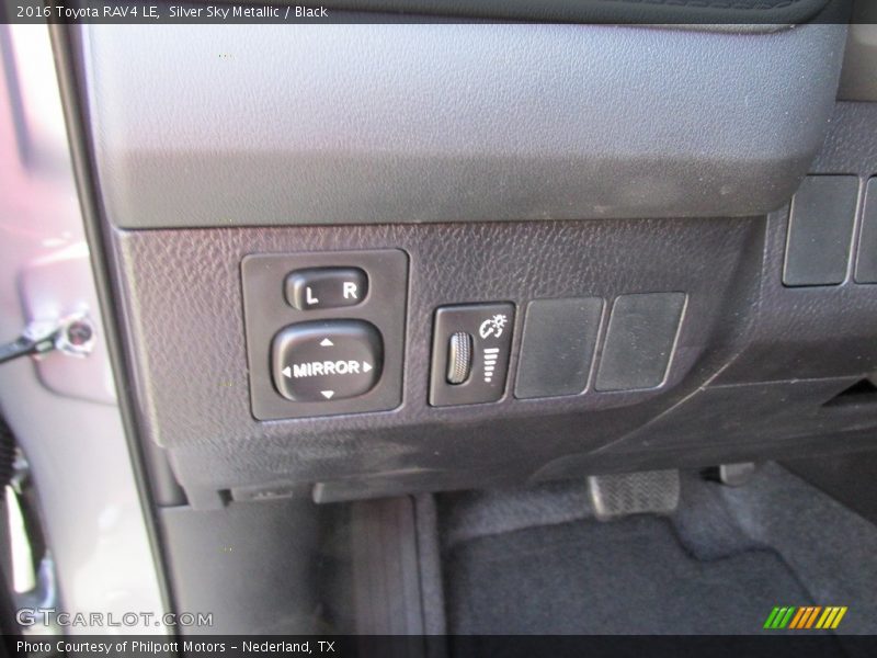 Silver Sky Metallic / Black 2016 Toyota RAV4 LE