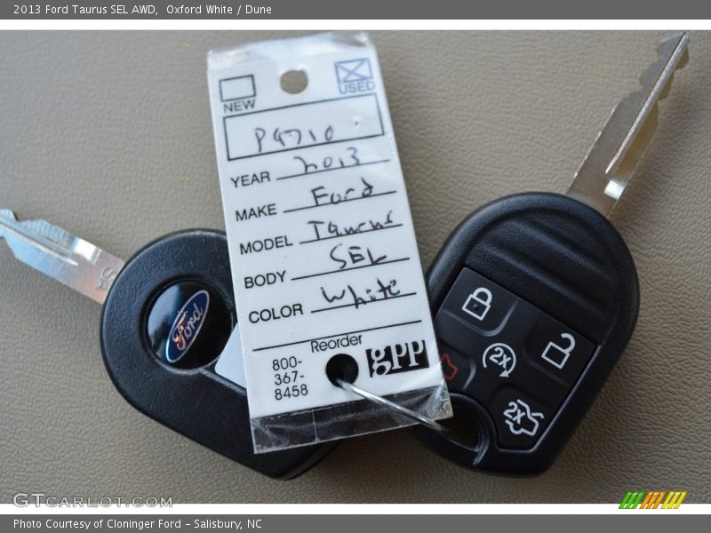Oxford White / Dune 2013 Ford Taurus SEL AWD