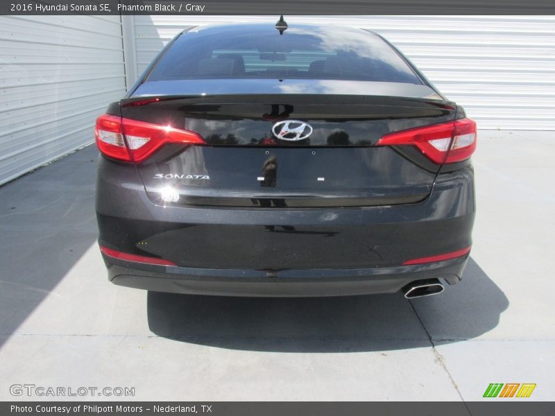 Phantom Black / Gray 2016 Hyundai Sonata SE