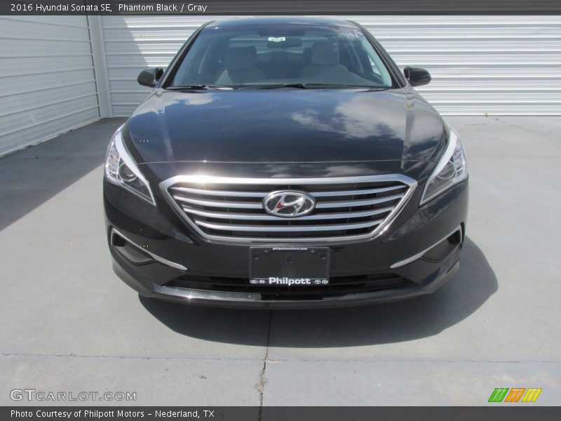 Phantom Black / Gray 2016 Hyundai Sonata SE