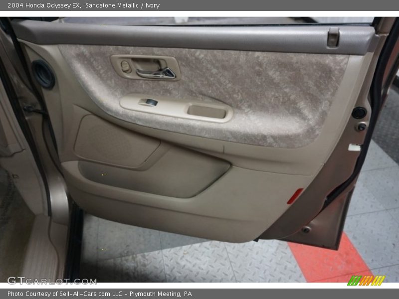 Sandstone Metallic / Ivory 2004 Honda Odyssey EX