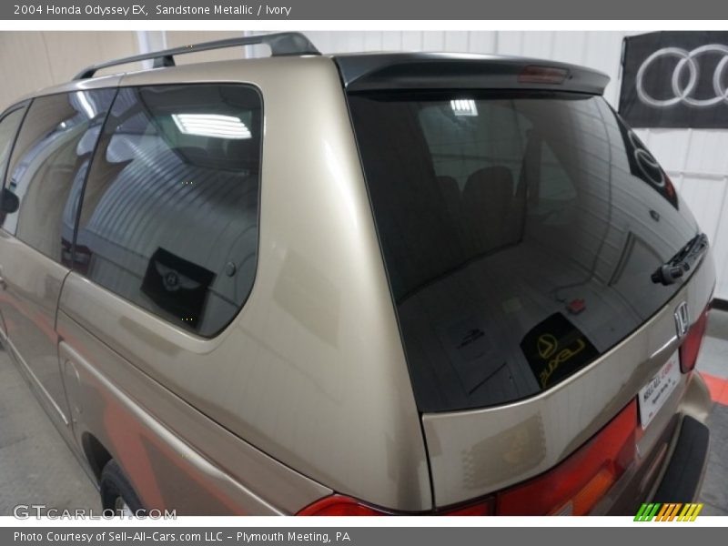 Sandstone Metallic / Ivory 2004 Honda Odyssey EX
