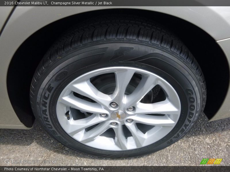 Champagne Silver Metallic / Jet Black 2016 Chevrolet Malibu LT