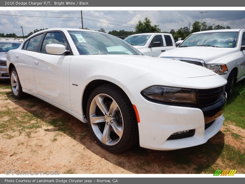 Bright White / Black 2016 Dodge Charger R/T