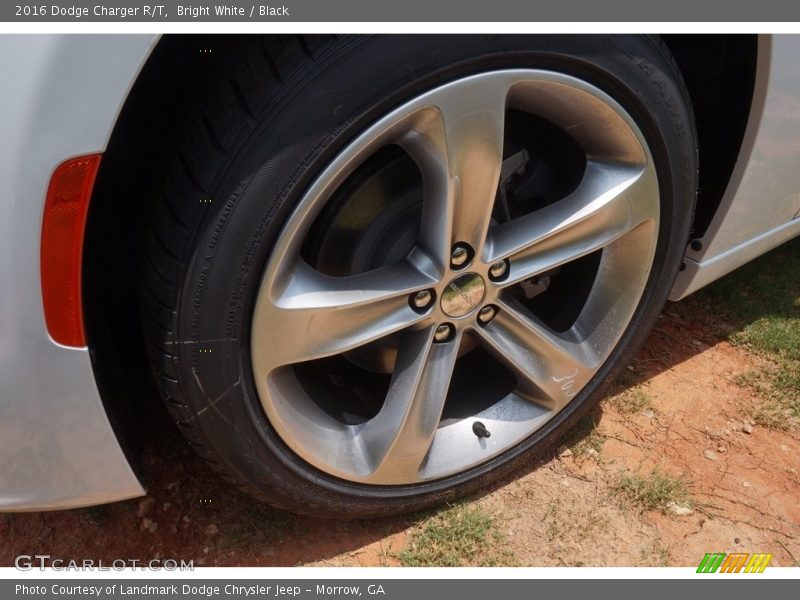 Bright White / Black 2016 Dodge Charger R/T