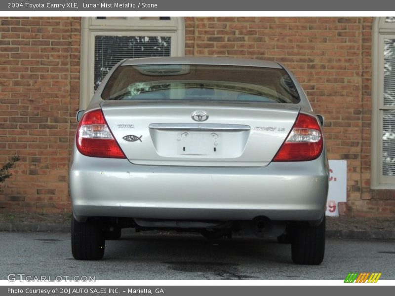 Lunar Mist Metallic / Stone 2004 Toyota Camry XLE