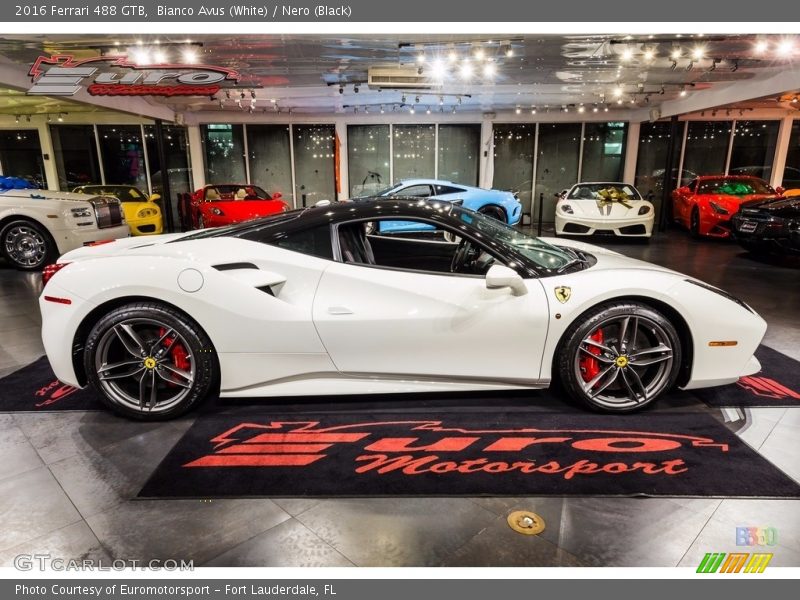 Bianco Avus (White) / Nero (Black) 2016 Ferrari 488 GTB